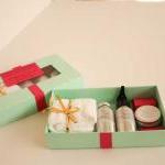 Natural cosmetics gift set ..