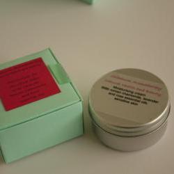 Moisturiser for sensitive skin.